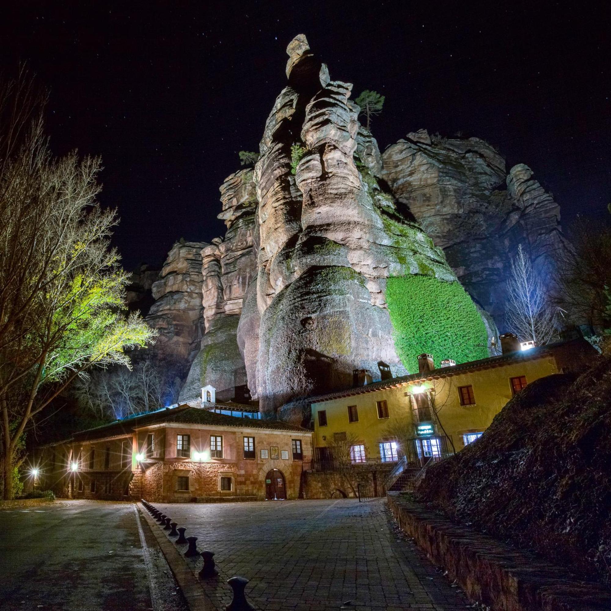 Hospederia Virgen De La Hoz Hotel Corduente Екстериор снимка